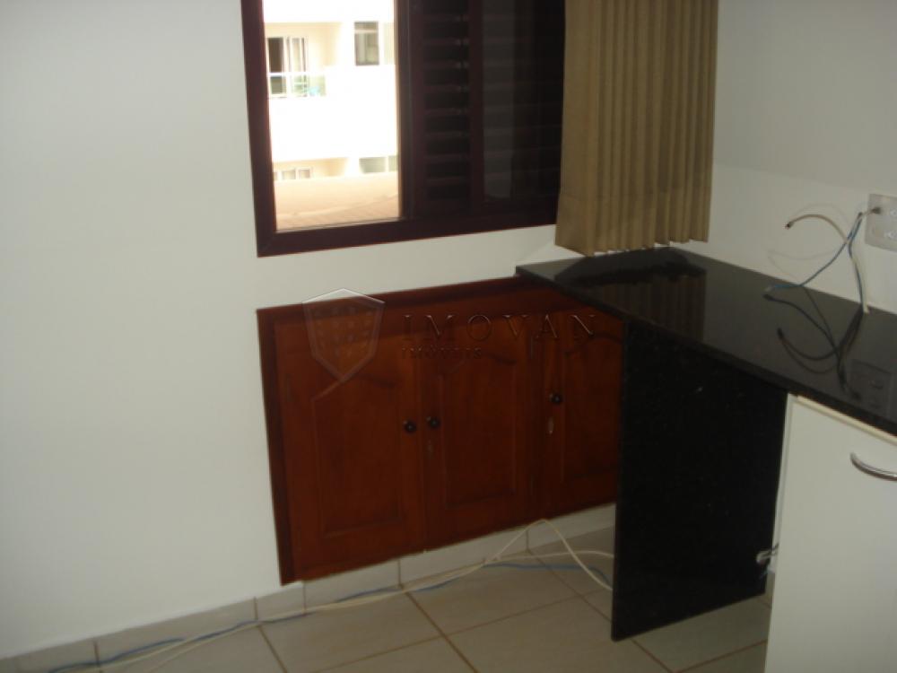 Alugar Apartamento / Padrão em Ribeirão Preto R$ 1.100,00 - Foto 18