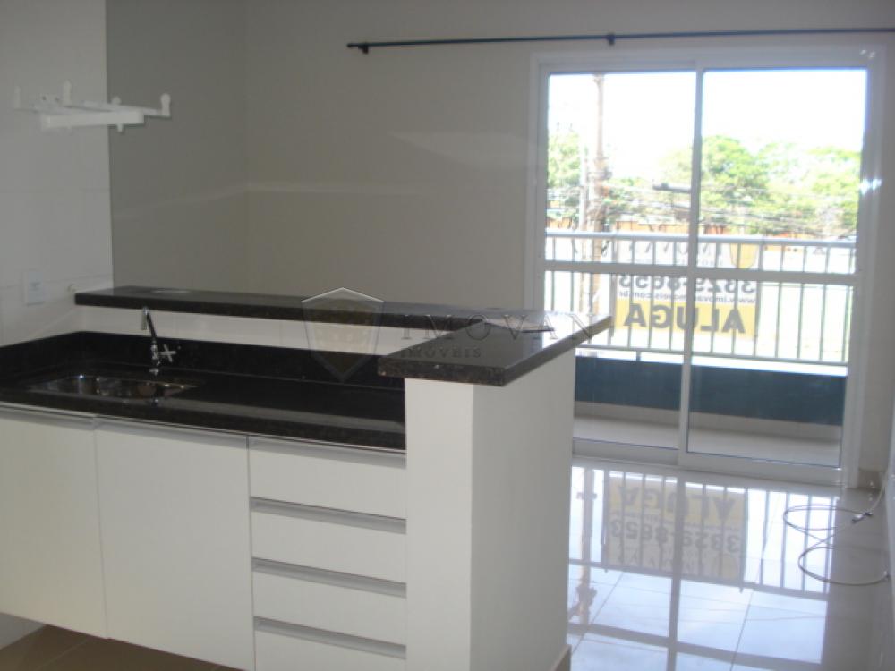 Alugar Apartamento / Padrão em Ribeirão Preto R$ 800,00 - Foto 4