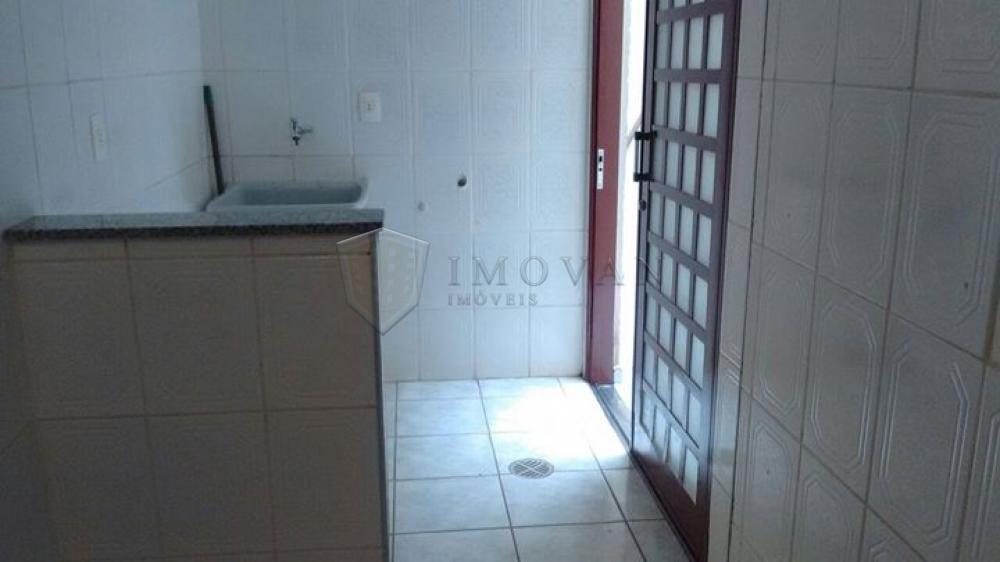 Alugar Apartamento / Padrão em Ribeirão Preto R$ 1.200,00 - Foto 4