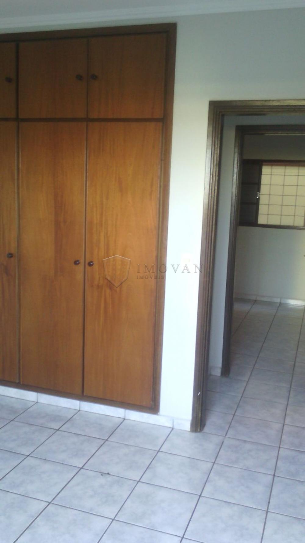 Alugar Apartamento / Padrão em Ribeirão Preto R$ 1.200,00 - Foto 9