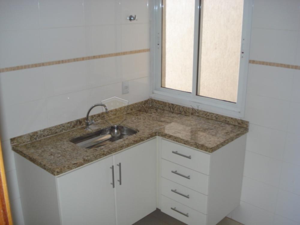 Alugar Apartamento / Padrão em Ribeirão Preto R$ 1.200,00 - Foto 4