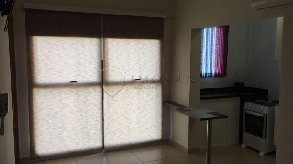 Alugar Apartamento / Padrão em Ribeirão Preto R$ 1.100,00 - Foto 2