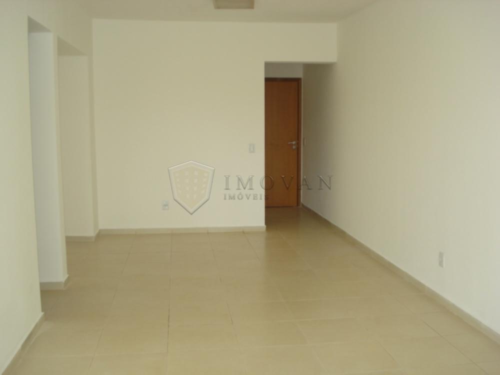 Alugar Apartamento / Padrão em Ribeirão Preto R$ 1.600,00 - Foto 4