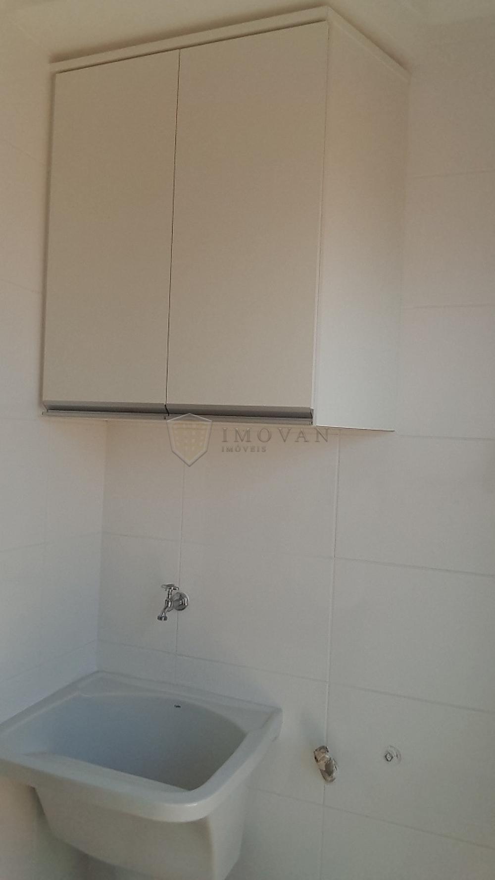 Alugar Apartamento / Padrão em Ribeirão Preto R$ 1.300,00 - Foto 4