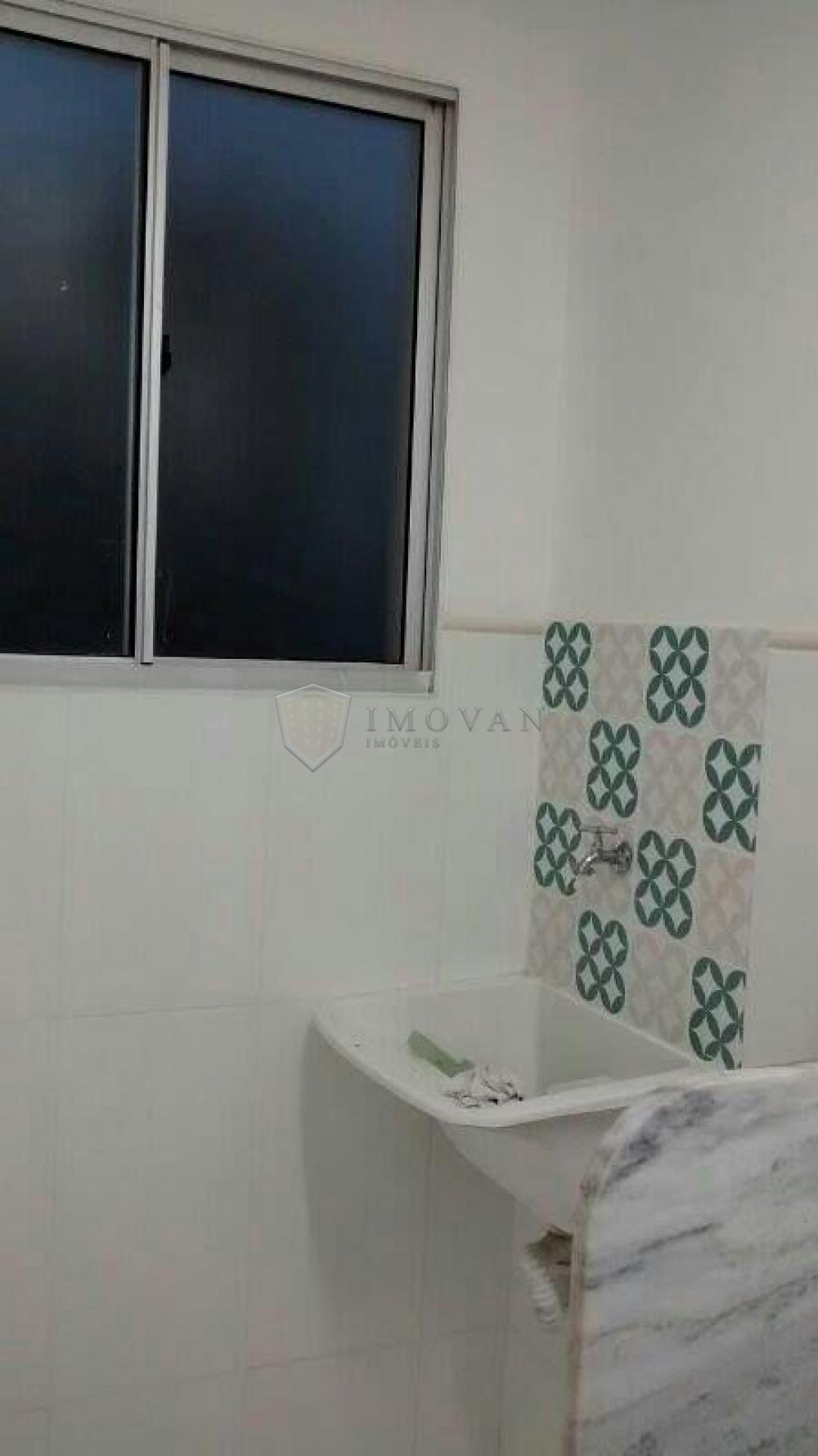 Alugar Apartamento / Padrão em Ribeirão Preto R$ 1.100,00 - Foto 3