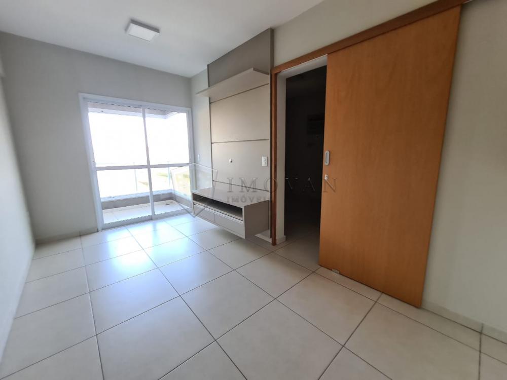 Alugar Apartamento / Padrão em Ribeirão Preto R$ 1.000,00 - Foto 3