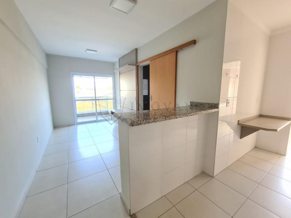 Alugar Apartamento / Padrão em Ribeirão Preto R$ 1.000,00 - Foto 2