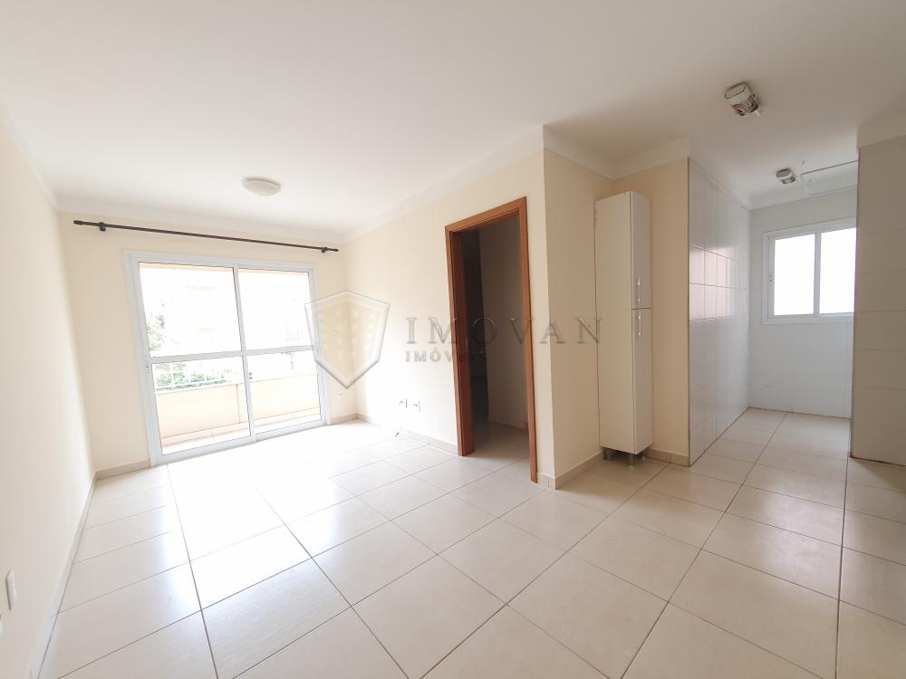 Alugar Apartamento / Padrão em Ribeirão Preto R$ 800,00 - Foto 2