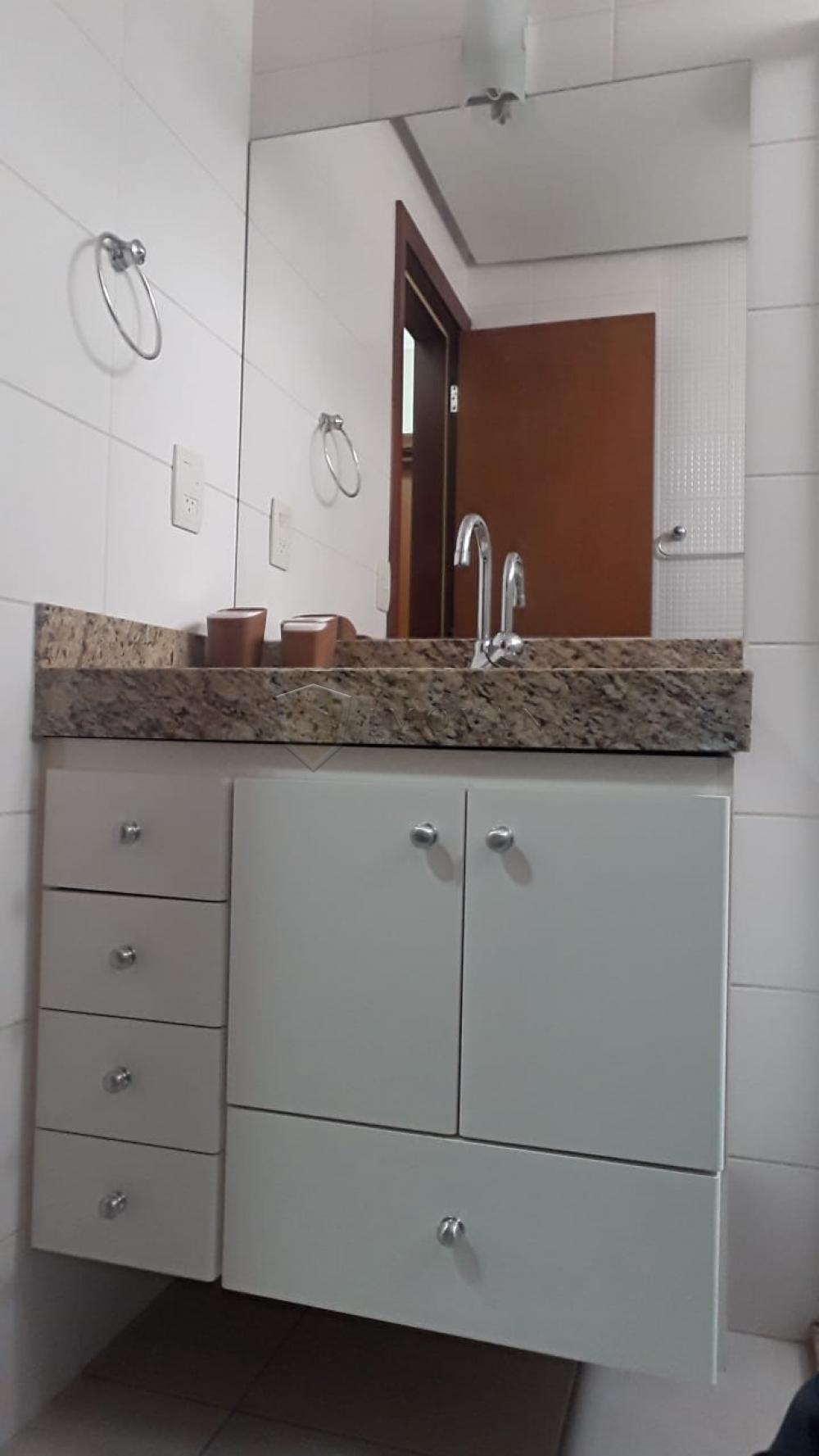 Alugar Apartamento / Padrão em Ribeirão Preto R$ 1.800,00 - Foto 16