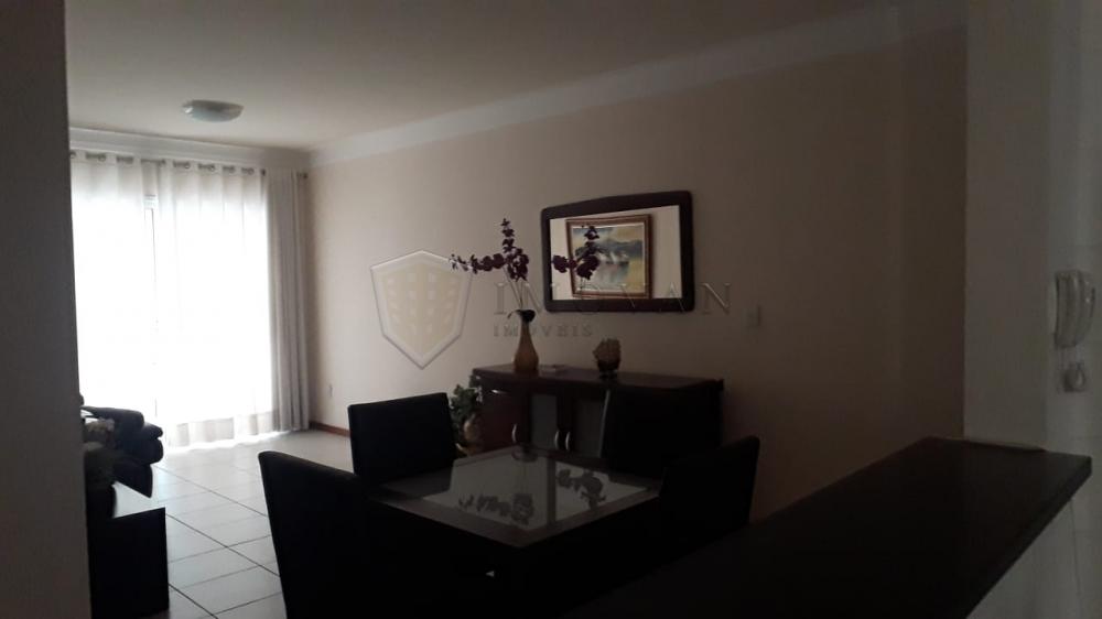 Alugar Apartamento / Padrão em Ribeirão Preto R$ 1.800,00 - Foto 13