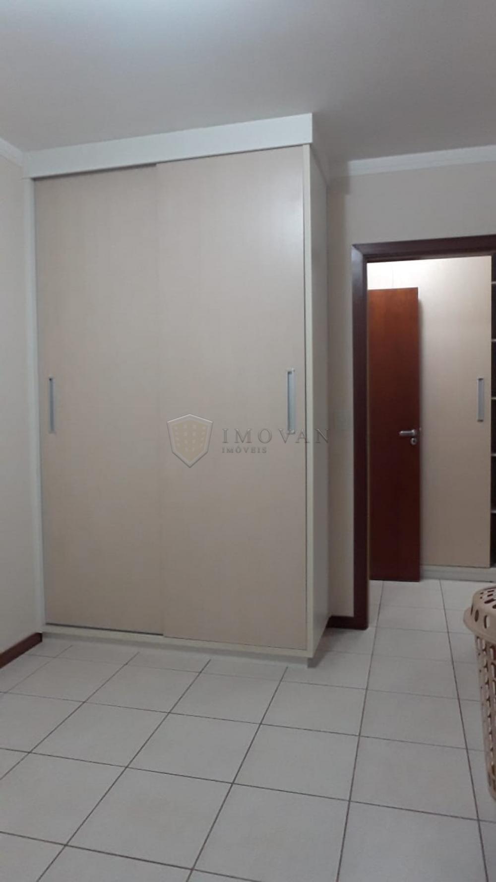 Alugar Apartamento / Padrão em Ribeirão Preto R$ 1.800,00 - Foto 11