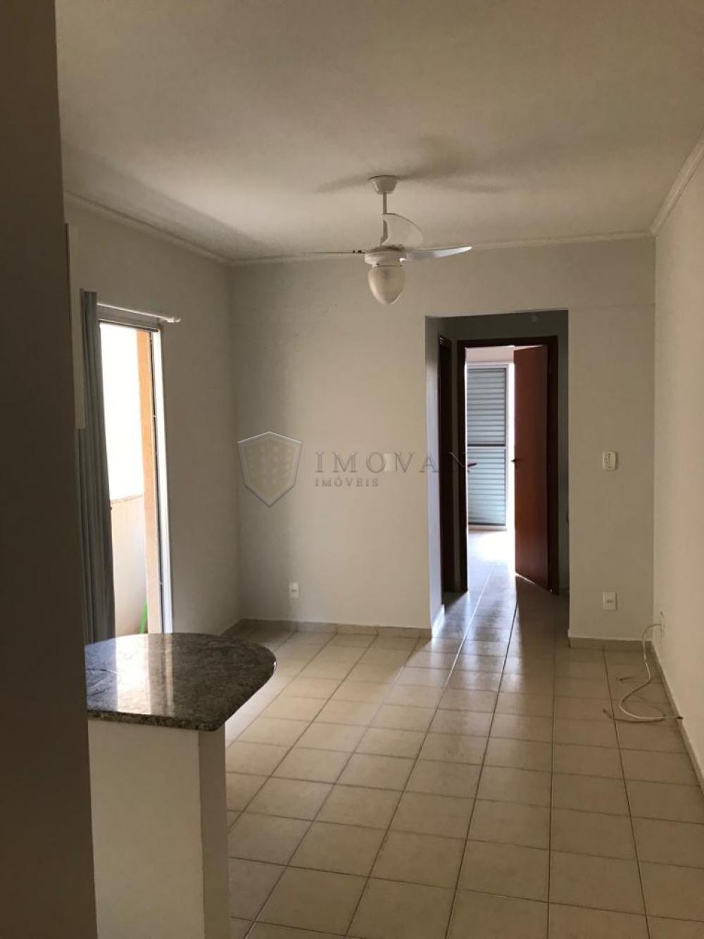 Alugar Apartamento / Padrão em Ribeirão Preto R$ 900,00 - Foto 11