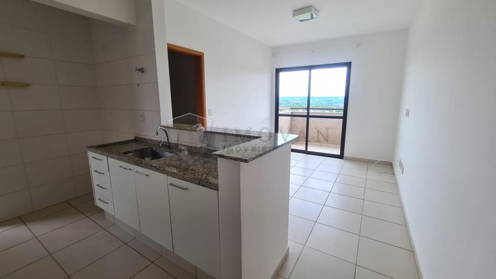 Alugar Apartamento / Padrão em Ribeirão Preto R$ 1.000,00 - Foto 2