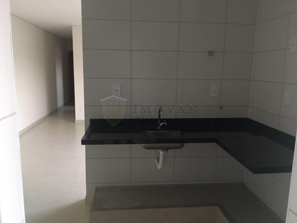 Comprar Apartamento / Padrão em Ribeirão Preto R$ 300.000,00 - Foto 2