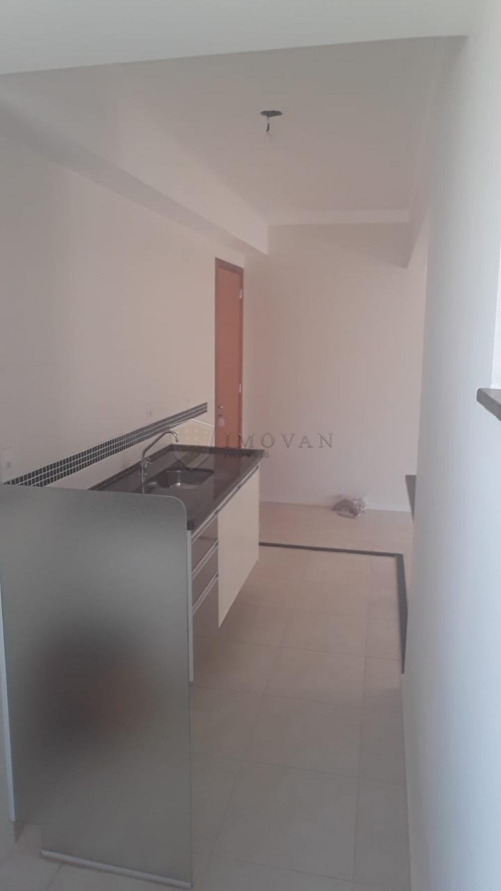 Alugar Apartamento / Padrão em Ribeirão Preto R$ 1.500,00 - Foto 4