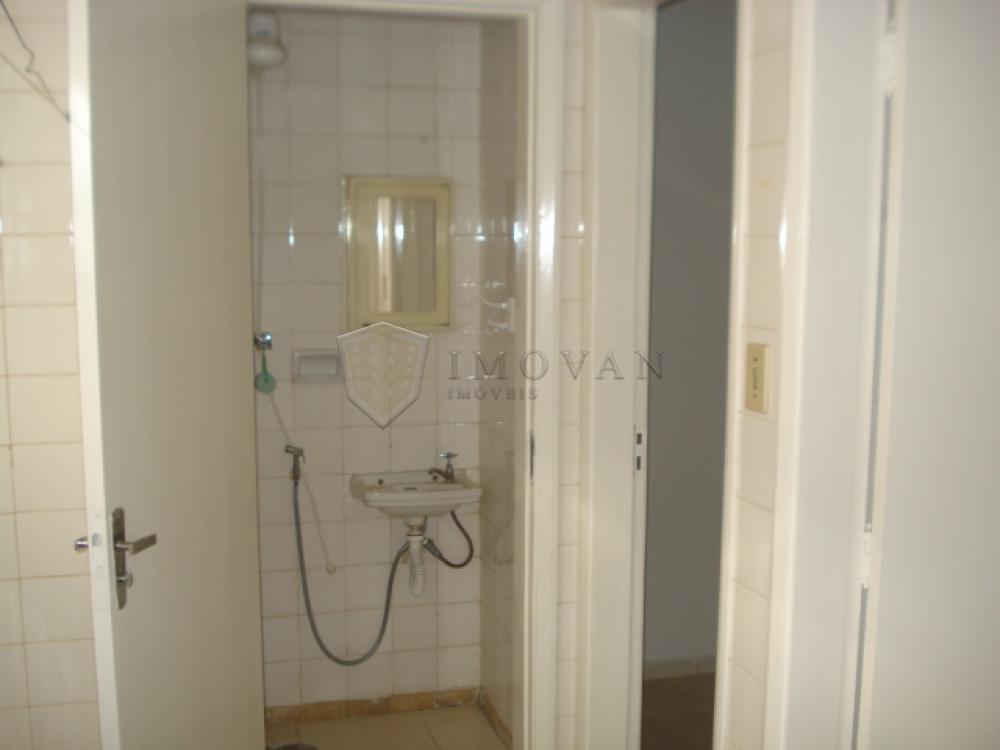 Alugar Apartamento / Padrão em Ribeirão Preto R$ 1.100,00 - Foto 9