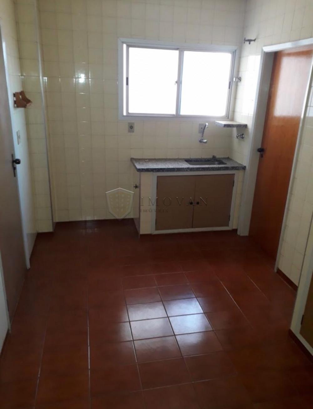 Alugar Apartamento / Padrão em Ribeirão Preto R$ 1.150,00 - Foto 5