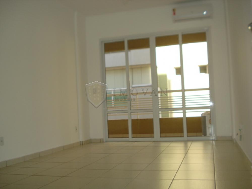 Alugar Apartamento / Padrão em Ribeirão Preto R$ 1.700,00 - Foto 4