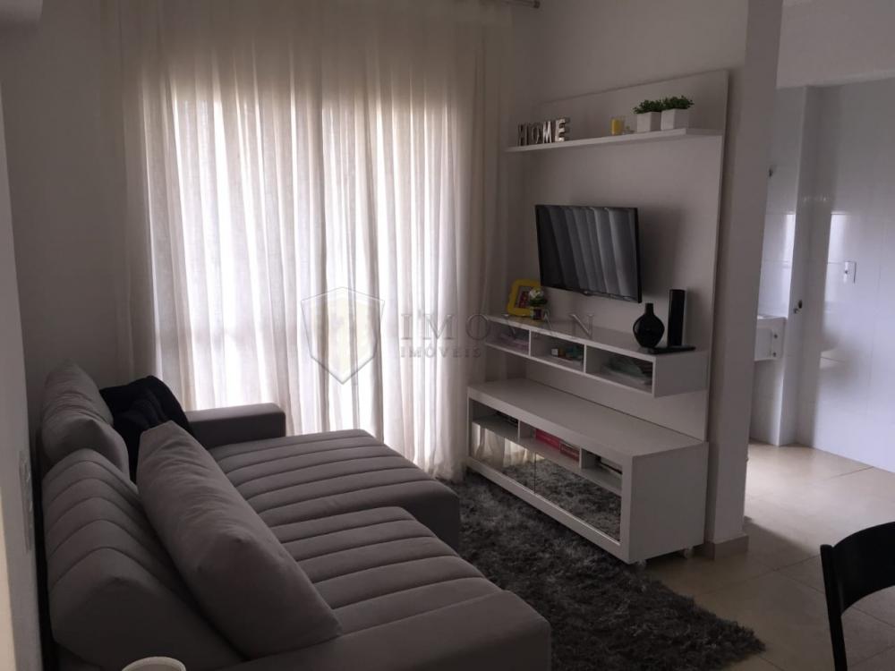 Alugar Apartamento / Padrão em Ribeirão Preto R$ 1.900,00 - Foto 3