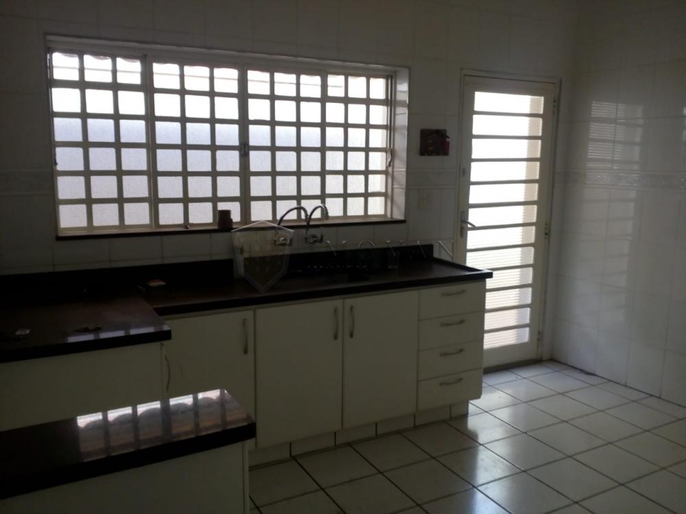 Comprar Casa / Padrão em Ribeirão Preto R$ 450.000,00 - Foto 3