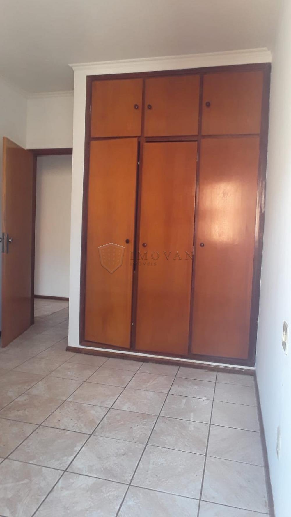 Alugar Apartamento / Padrão em Ribeirão Preto R$ 1.200,00 - Foto 9