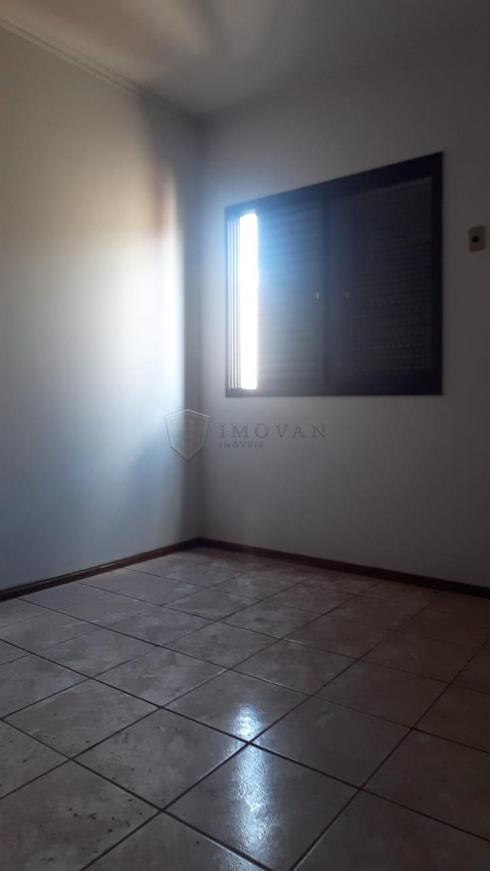 Alugar Apartamento / Padrão em Ribeirão Preto R$ 1.200,00 - Foto 11