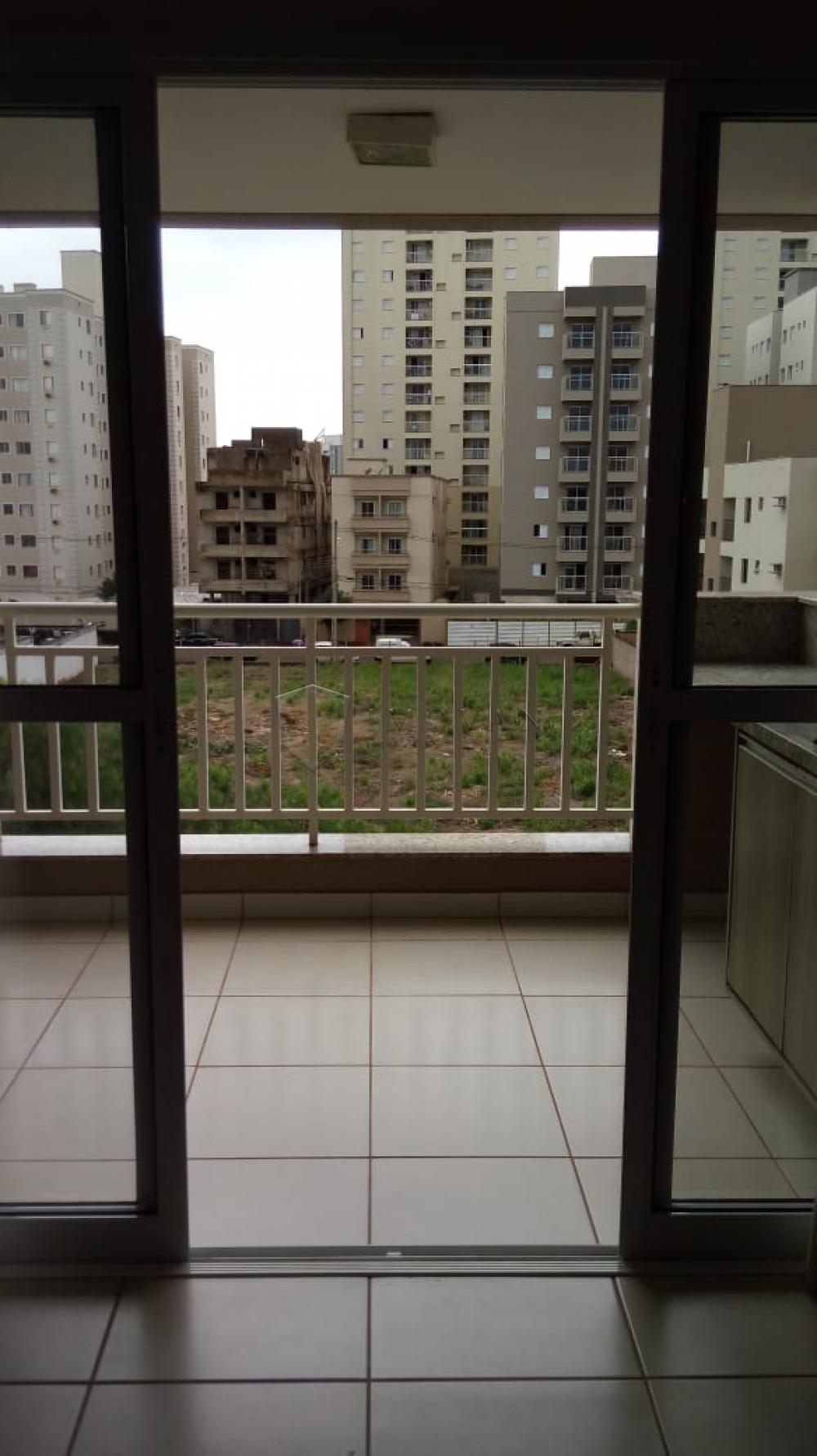 Alugar Apartamento / Padrão em Ribeirão Preto R$ 1.500,00 - Foto 31