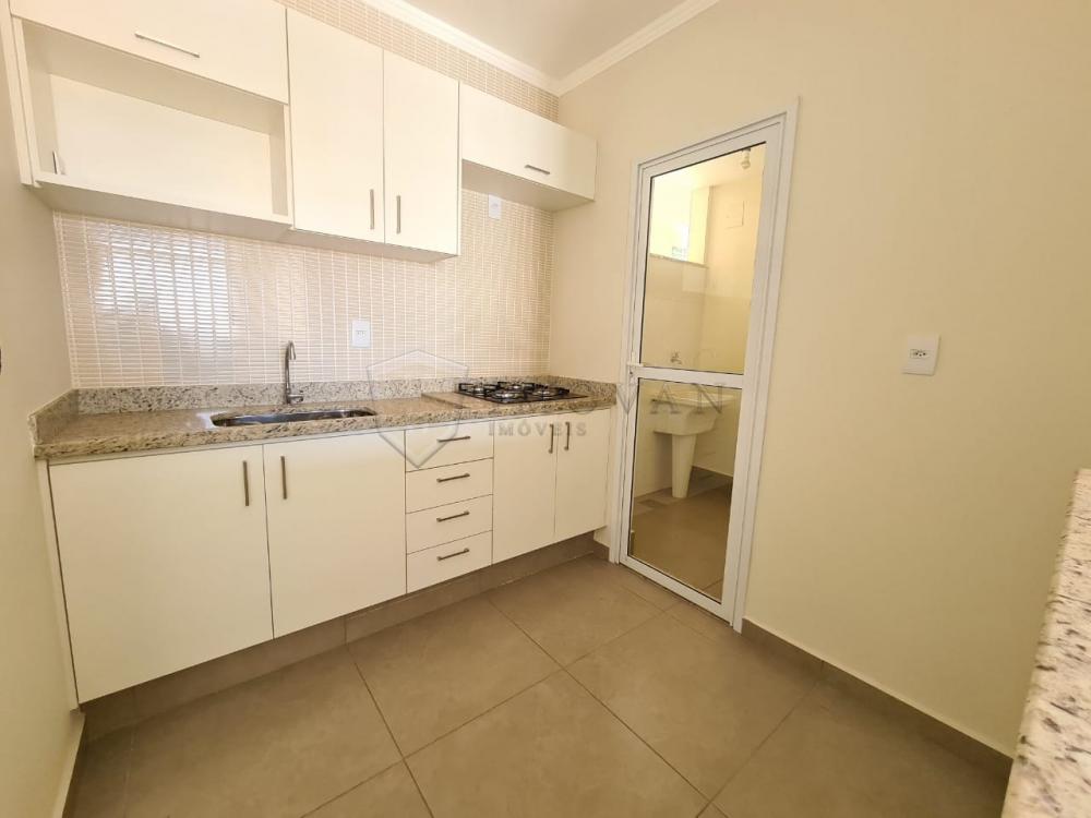 Alugar Apartamento / Padrão em Ribeirão Preto R$ 1.000,00 - Foto 5