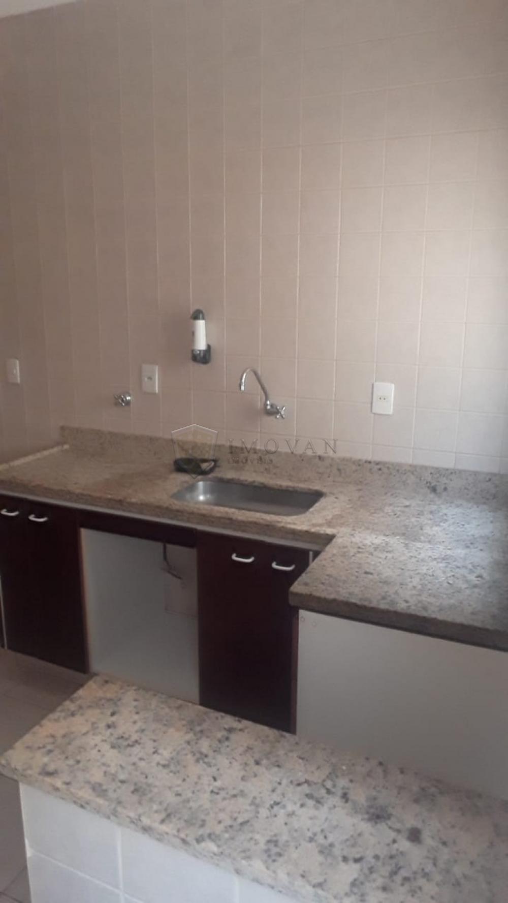 Alugar Apartamento / Padrão em Ribeirão Preto R$ 700,00 - Foto 3