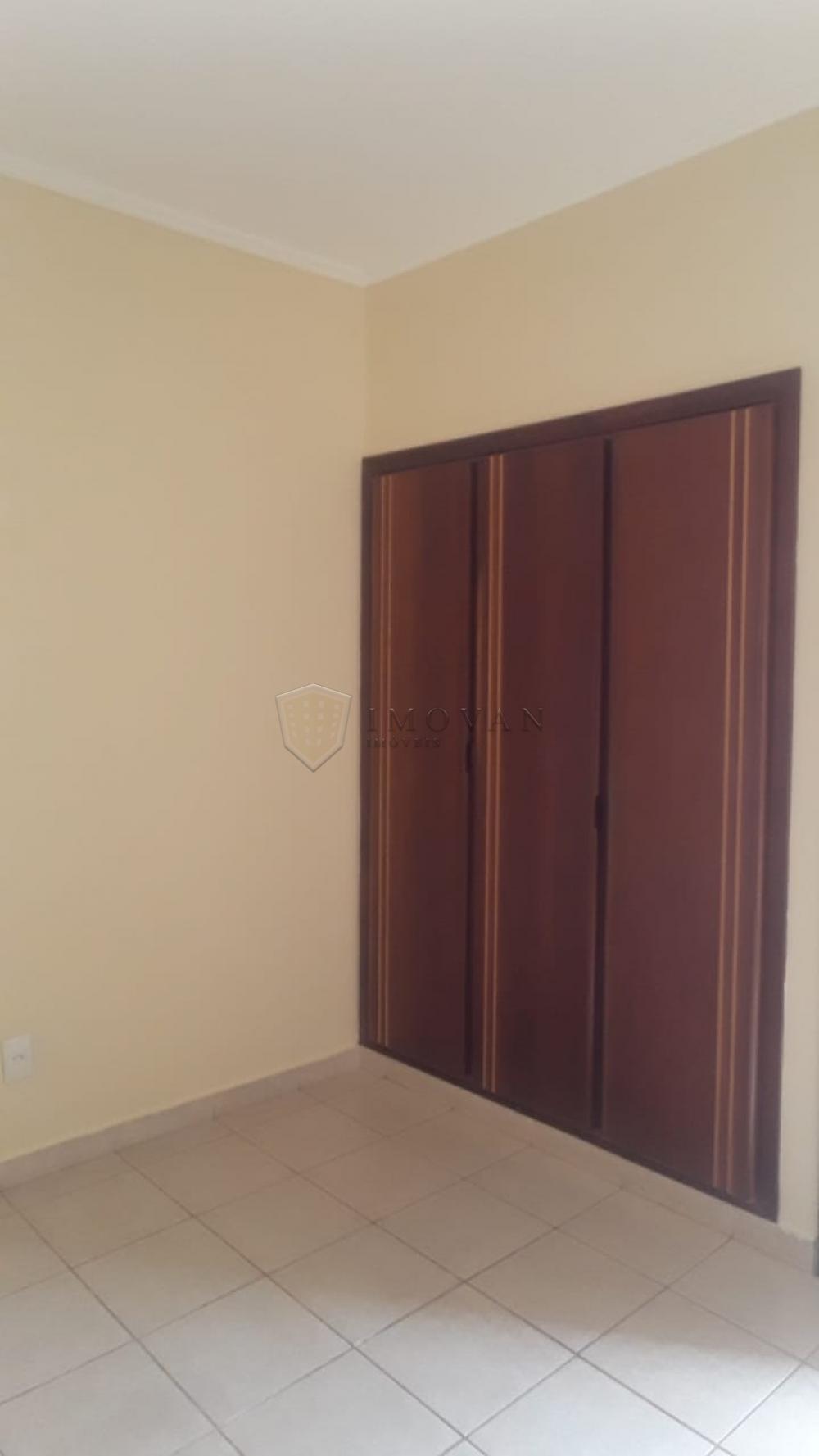 Alugar Apartamento / Padrão em Ribeirão Preto R$ 700,00 - Foto 10