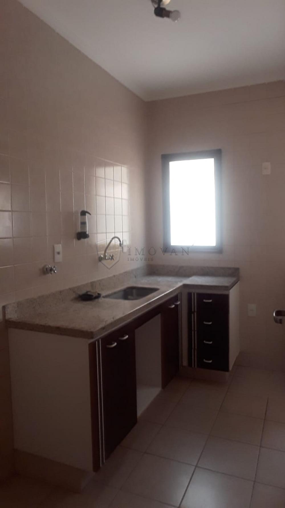 Alugar Apartamento / Padrão em Ribeirão Preto R$ 700,00 - Foto 4