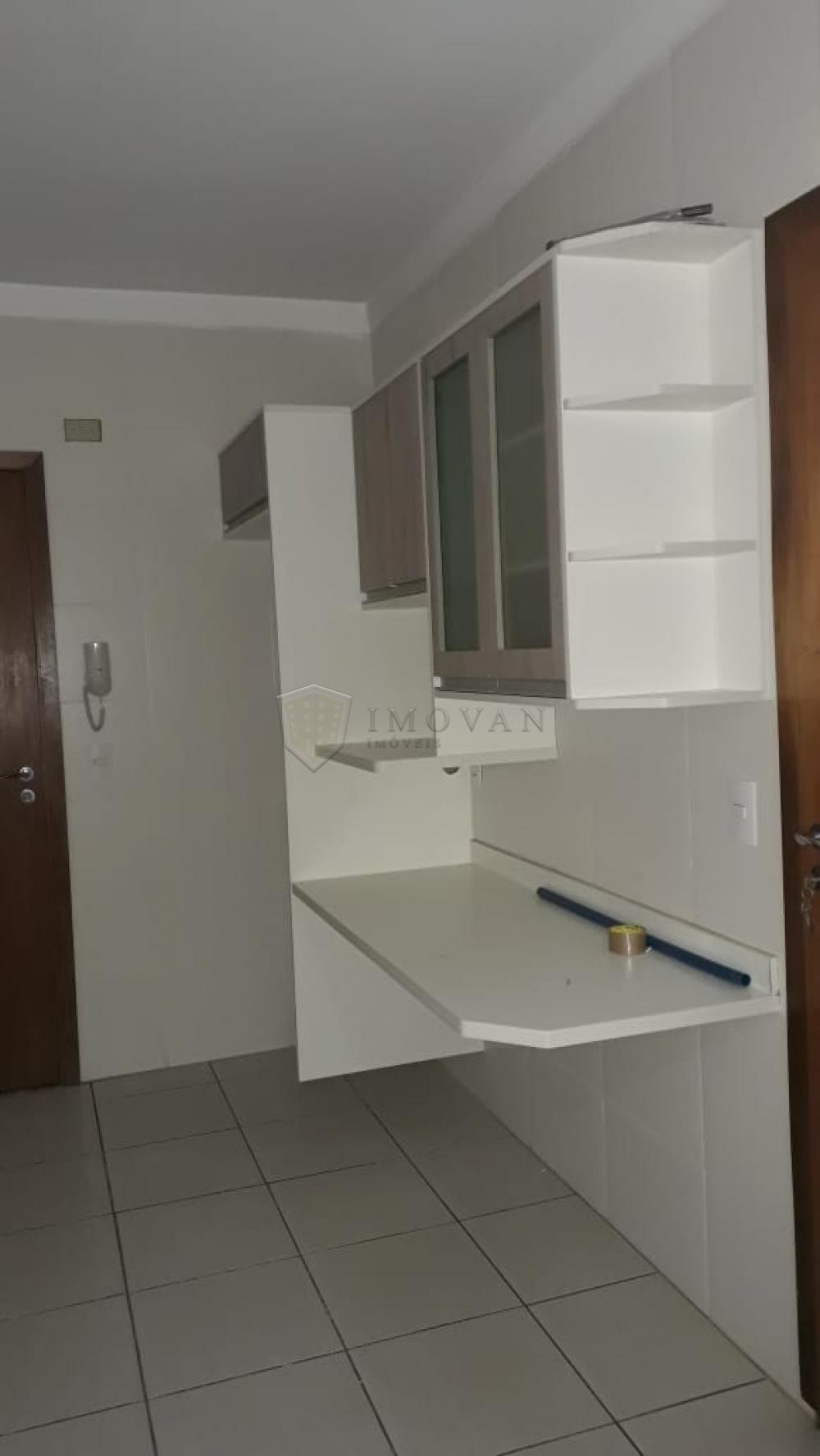 Alugar Apartamento / Padrão em Ribeirão Preto R$ 1.950,00 - Foto 9