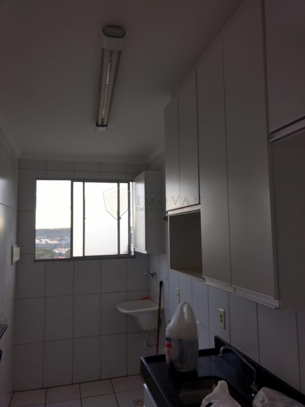 Alugar Apartamento / Padrão em Ribeirão Preto R$ 650,00 - Foto 12