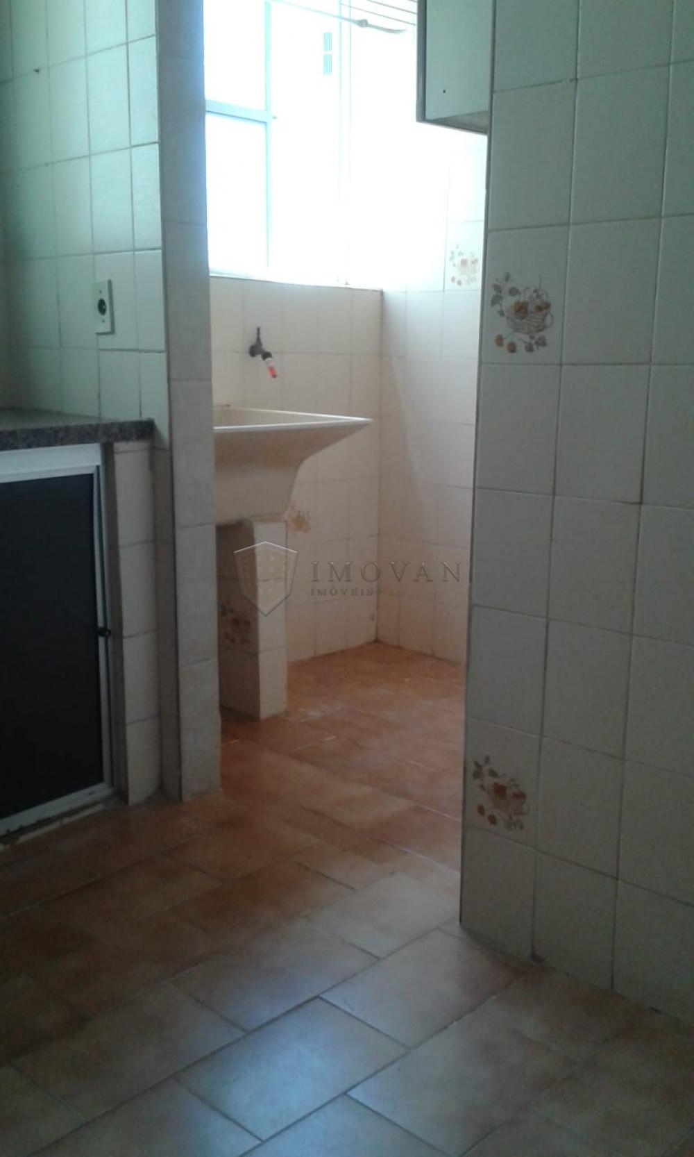 Alugar Apartamento / Padrão em Ribeirão Preto R$ 950,00 - Foto 9