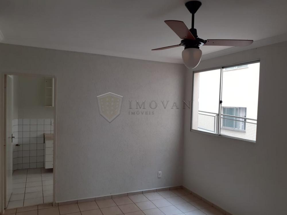 Alugar Apartamento / Padrão em Ribeirão Preto R$ 750,00 - Foto 3