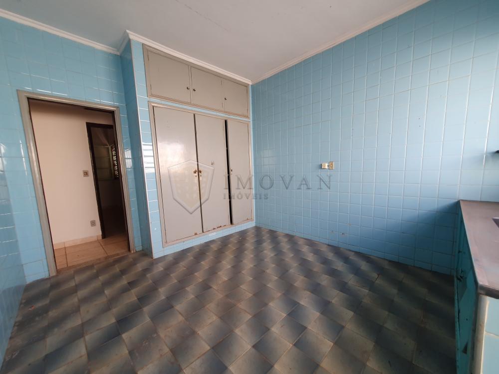 Alugar Casa / Padrão em Ribeirão Preto R$ 1.900,00 - Foto 3