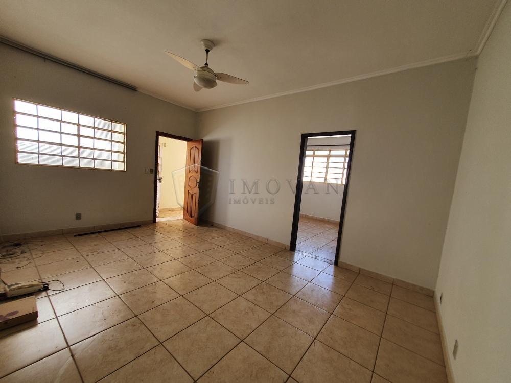 Alugar Casa / Padrão em Ribeirão Preto R$ 1.900,00 - Foto 5