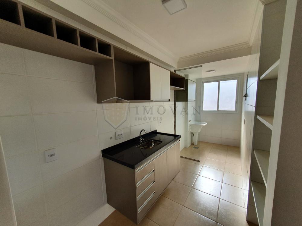 Alugar Apartamento / Padrão em Ribeirão Preto R$ 800,00 - Foto 2