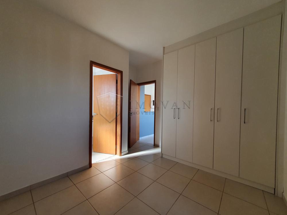 Alugar Apartamento / Padrão em Ribeirão Preto R$ 1.100,00 - Foto 9