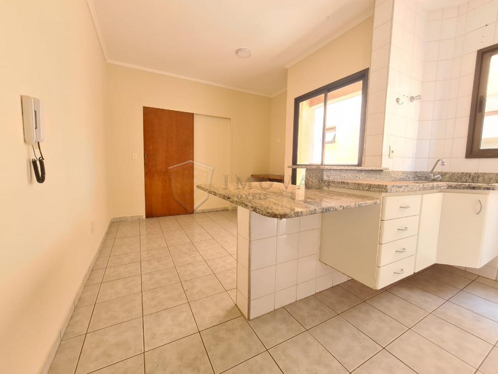 Alugar Apartamento / Padrão em Ribeirão Preto R$ 850,00 - Foto 3