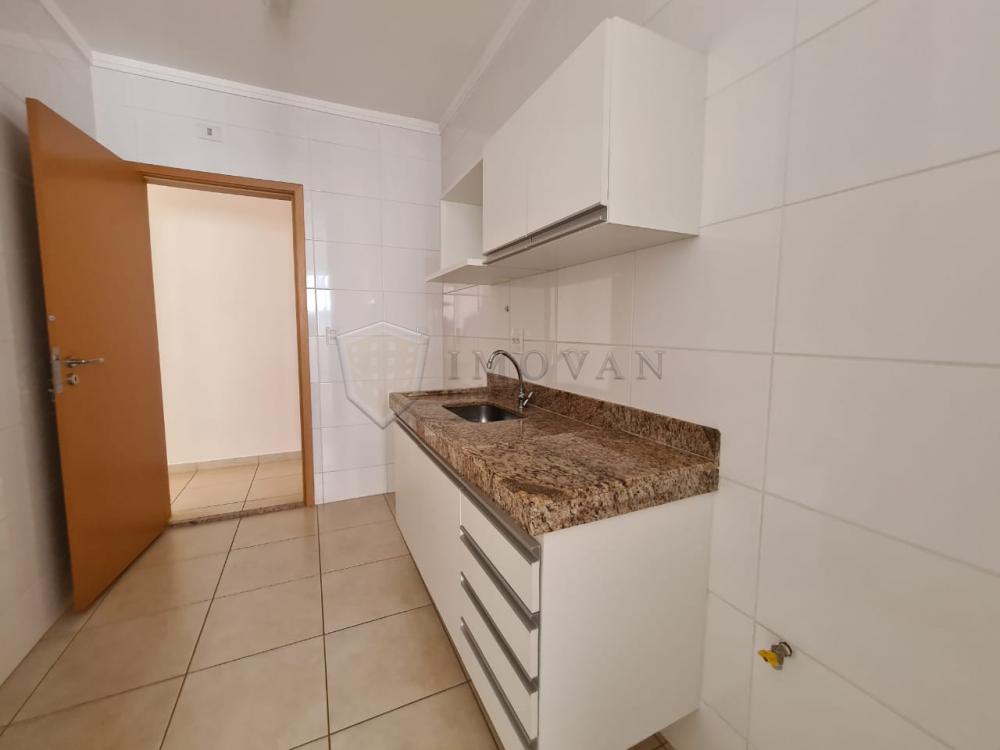 Alugar Apartamento / Padrão em Ribeirão Preto R$ 2.100,00 - Foto 8