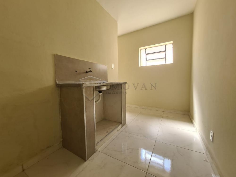 Alugar Apartamento / Padrão em Ribeirão Preto R$ 570,00 - Foto 5