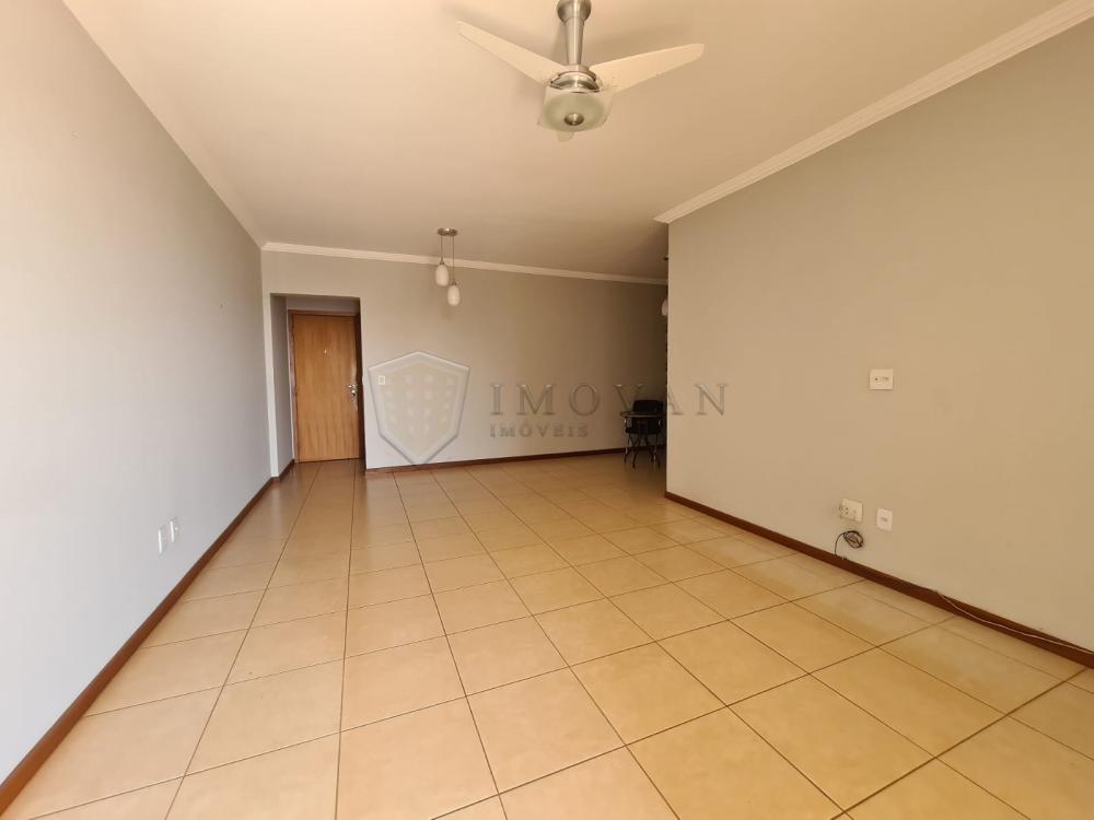 Alugar Apartamento / Padrão em Ribeirão Preto R$ 1.750,00 - Foto 3