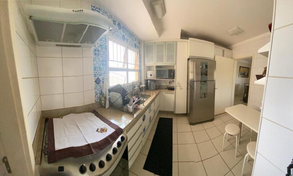 Comprar Apartamento / Padrão em Ribeirão Preto R$ 1.070.000,00 - Foto 2