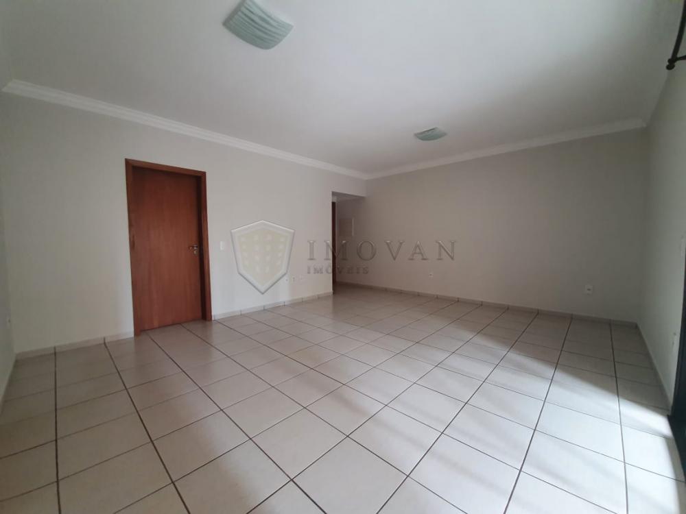 Alugar Apartamento / Padrão em Ribeirão Preto R$ 2.500,00 - Foto 4