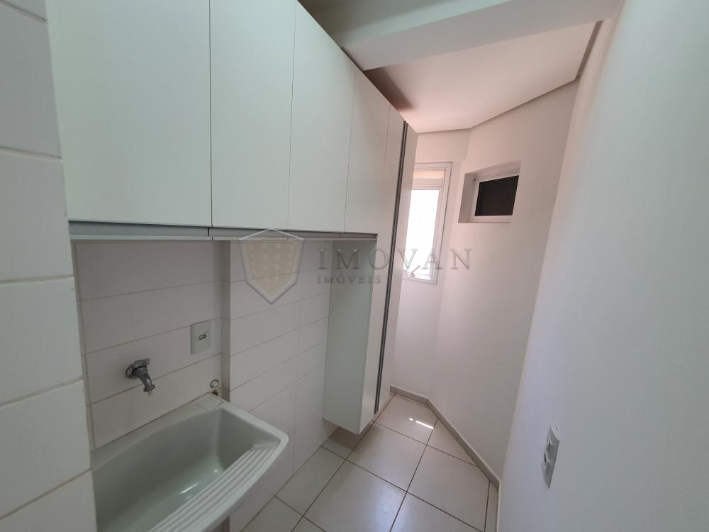 Alugar Apartamento / Padrão em Ribeirão Preto R$ 1.650,00 - Foto 5