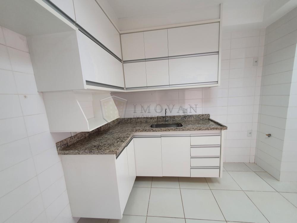 Alugar Apartamento / Padrão em Ribeirão Preto R$ 1.650,00 - Foto 2