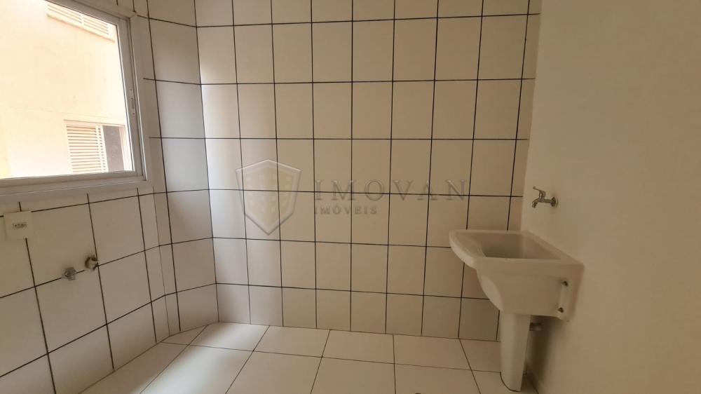 Alugar Apartamento / Padrão em Ribeirão Preto R$ 900,00 - Foto 4