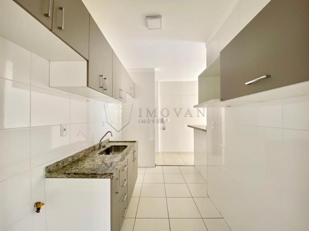 Alugar Apartamento / Padrão em Ribeirão Preto R$ 900,00 - Foto 3