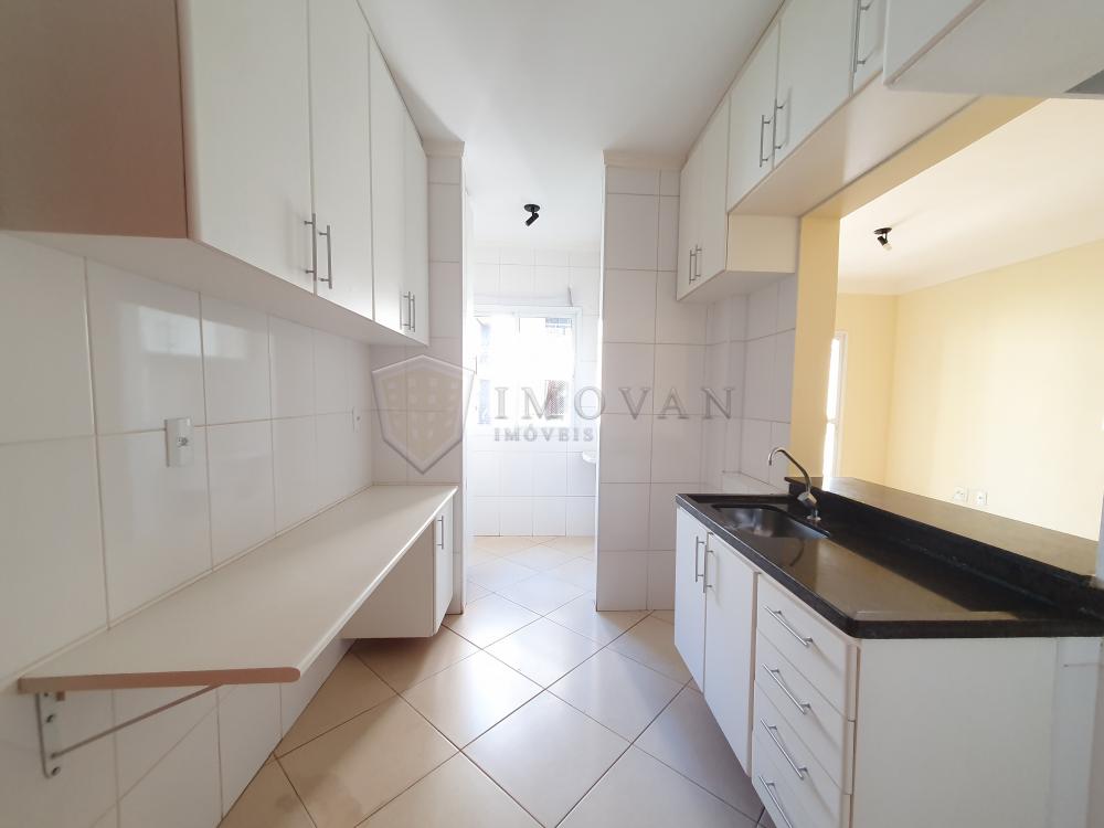 Alugar Apartamento / Padrão em Ribeirão Preto R$ 1.700,00 - Foto 3